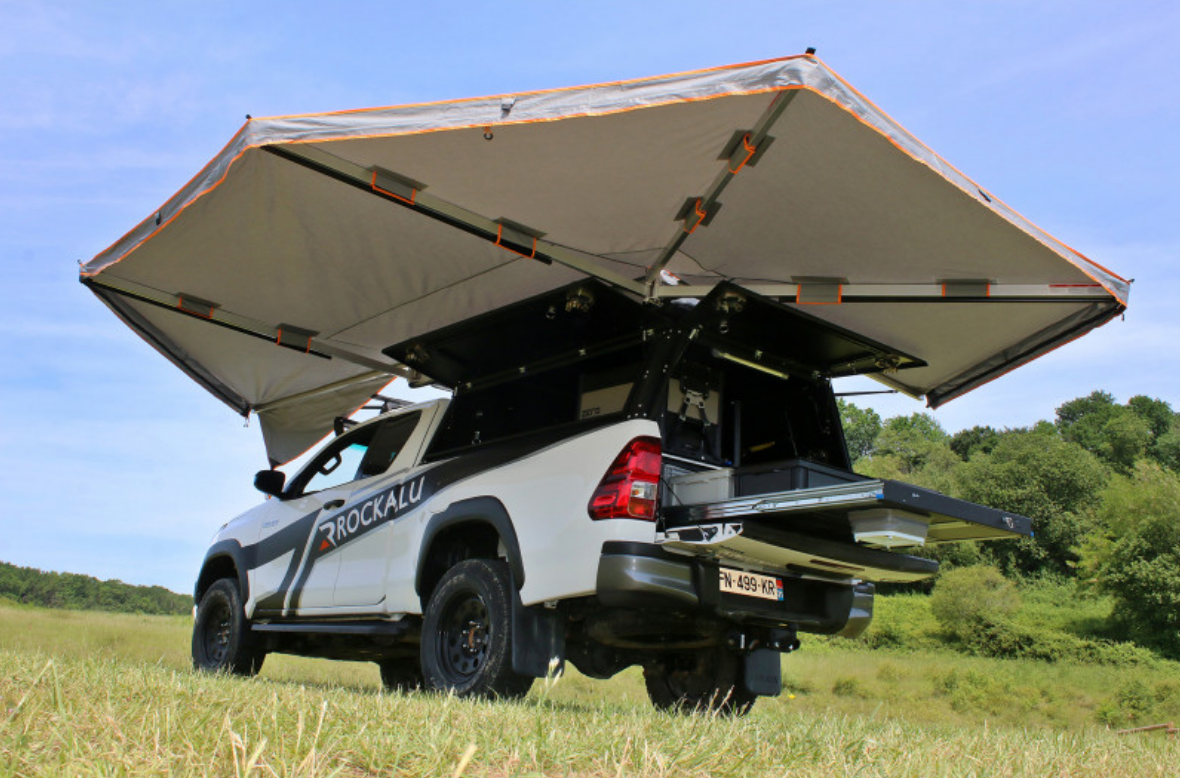 ROCKALU 450° awning